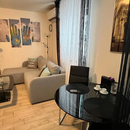 Apartman Kutak Belgrad Exterior foto
