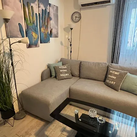 Apartman Kutak Belgrad Exterior foto